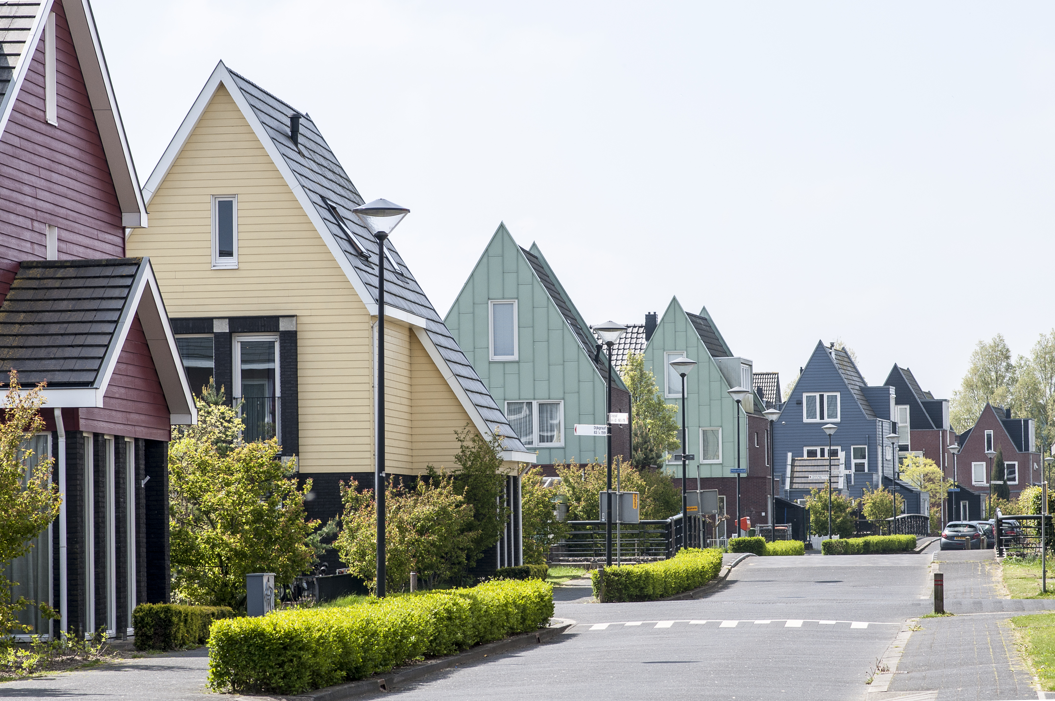 Straat van nieuwbouwwoningen